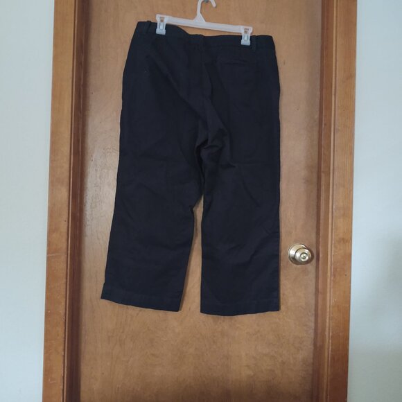 GAP WOMEN'S SIZE 14 BLACK WIDE LEG CROPPED TROUSER PANT DOUBLE BUTTON KHAKI PANT - Picture 6 of 6